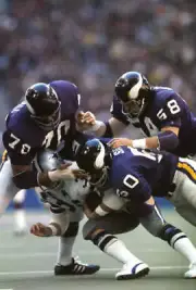 Dallas Cowboys Walt Garrison in action, rushing vs Minnesota - 1973 Old Photo