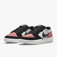 在飛比找momo購物網優惠-【NIKE 耐吉】滑板鞋 NIKE SB FORCE 58 