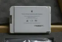 在飛比找Yahoo!奇摩拍賣優惠-☆【全新頻果APPLE iBook G3 G4  A1061