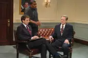 Snl Seth Meyers Kenan Thompson as mover Darrell Hammond as Donald - Old Photo 2