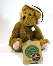 DDBOT small shaggy brown Vintage Boyds plush teddy bear wearing hat