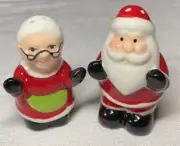 AMICI HOME Salt & Pepper Shakers MR & MRS SANTA NIB