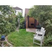 Vc - Cottage In The City