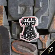 FUNKO SMUGGLER'S BOUNTY STAR WARS ENAMEL PIN DARTH VADER