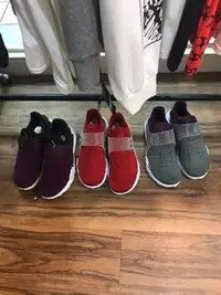 在飛比找Yahoo!奇摩拍賣優惠-NIKE SOCK DART 紅色 紫色 正品 購於dove