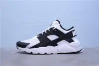 在飛比找Yahoo奇摩拍賣-7-11運費0元優惠優惠-NIKE Air Huarache Run Ultra 黑白