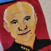 Star Trek Captain Picard Next Generation Mens Crew Shocks Size 10-13 Red New NWT