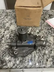 Nos 1970 Ford Small Block Water Pump DOOZ-8501-B C9TE-C
