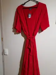 AUTOGRAPH AG SUMMER GLAM TIE RED LACE DRESS SIZE 24 V-NECKLINE SHORT SLEEVE MEXI