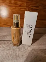 new AVON Anew Age transforming foundation - Natural Tan Q212 EXP 2015 SPF 15 NOS