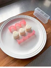 在飛比找Yahoo!奇摩拍賣優惠-日本迷你三角飯團模具兒童海苔壽司米飯模寶寶便當輔食製作神器小
