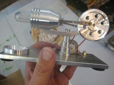 Stirling Engine Model DHA-BG-401 nib