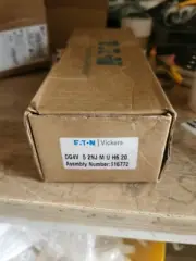 1PC New Eaton Vickers DG4V-5-2NJ-M-U-H6-20 valve Expedited Shipping