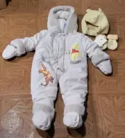 Disney Winnie The Pooh Baby Snowsuit SIZE 3-6 Months & POOH Fluffy Hat SET **