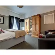 Worth House