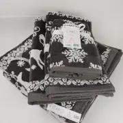 Caro 2 Bath & 2 Hand & 2 Fingertip Towels Christmas Reindeer Gray Snowflakes Set