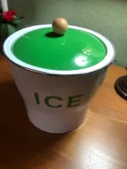TARGET Summer 09 GREEN WHITE Ice Bucket NEW w/ Scoop LOOK