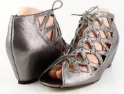 $149 DOLCE VITA RAY Dark Silver Flash Leather Designer Cut Out Wedges 8.5 M