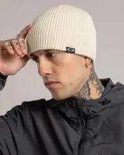 [Oakley] Oakley Men's Session Beanie Hat in Mist Grey One Size Mist Grey