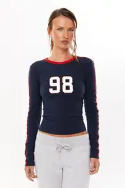[Supré] Supré - Gracie Long Sleeve Graphic Top - Navy league/98 L NAVY LEAGUE/98