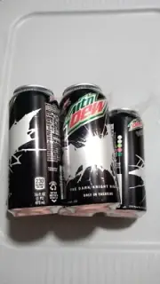 Batman Dark Knight Rises Mtn Dew Mountain 6 Pack Cold Activated Cans Unopened