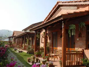 Vardan Resort n' Apartment