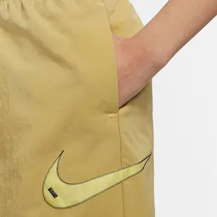 NIKE 短褲 SPORTSWEAR SWOOSH 芥黃 大LOGO 運動短褲 女 DM6753-769