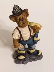 Vtg. Boyds Bears,"Russ Q. McBearsley" Unsung Hero Fireman Figurine, New In Box