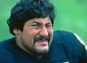 Defensive lineman Gabe Rivera of the Pittsburgh Steelers looks o - 1983 Photo 1