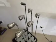 WILSON GOLF LAUNCH PAD 2 RH HYBRID IRON SET 4H + 5-PW REGULAR R FLEX STEEL NEW