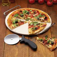 在飛比找momo購物網優惠-【KitchenCraft】披薩刀+石板披薩烤盤(Pizza