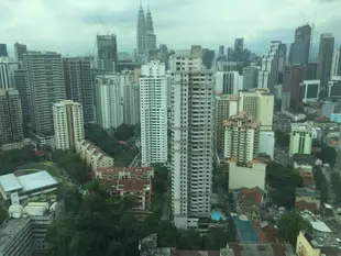 KL瑞士花園獨立公寓Private Suites@Swiss Garden KL