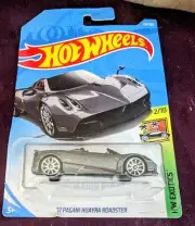 hot wheels 17 pagani huayra roadster