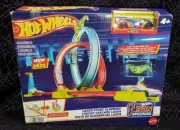 Hot Wheels Neon Speeders Laser Stunt Slamway 2023 Play Set #HPC05 1:64 Scale