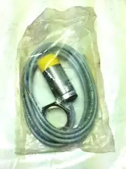 Turck Ni15-M30-AD4X Proximity Switch
