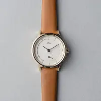 在飛比找momo購物網優惠-【ete】簡約個性大錶徑皮革腕錶(棕色)