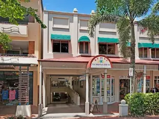 麥克羅森房子精品度假公寓Macrossan House Boutique Holiday Apartments