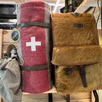 在飛比找蝦皮購物優惠-瑞士軍用毛毯.純羊毛 / 1942馬毛包 收藏 露營/軍用羊