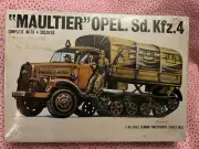 Bandai Model Kit "Maultier" Opel.Sd.Kfz.4 (1/48) w/Four Soldiers New Sealed