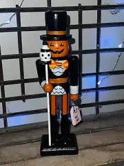 Halloween PUMPKIN MAN NUTCRACKER~8.5 Wooden Decoration~Trick or Treat*Staff