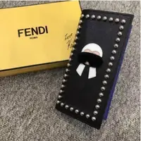 在飛比找蝦皮購物優惠-法國二手 FENDI 黑色 卡爾 老佛爺 鉚釘 防刮 牛皮1