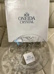 RCR Oneida Crystal LAURUS Bowl, 10” Lead Crystal 1998 Brand New Cut Leaves