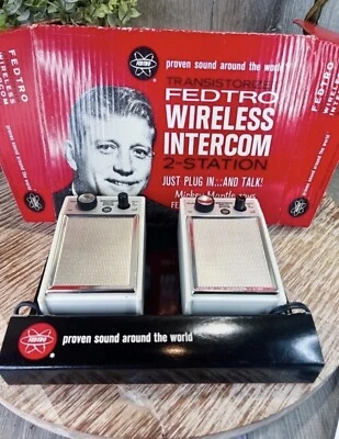 TRANSISTORIZED FEDTRO WIRELESS INTERCOM 2-STATION DELUXE SET MICKEY MANTLE