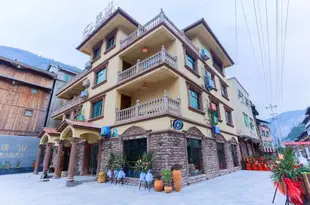 酉陽淺山畫廊民宿QSHAN GALLERY HOTEL