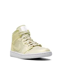 在飛比找Farfetch優惠-Air Jordan 1 Mid SE lemon yell