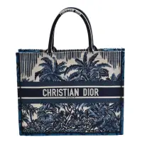 在飛比找momo購物網優惠-【Dior 迪奧】經典BOOK TOTE系列主題圖案刺繡帆布