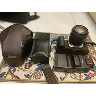 ［二手］底片相機 Canon EOS 50 含單眼鏡頭及閃光燈