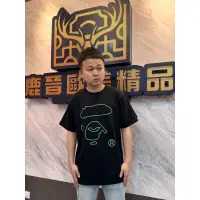 在飛比找蝦皮購物優惠-鹿晉歐美精品🦌 Bape 黑底胸前螢光綠線描繪猿頭背後下擺綠