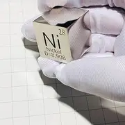 25.4mm Nickel Element Cube, 99.6% High Purity Mirror Polishing Engraved Ni, for Elemental Sample Collection, Classroom Demonstrations, Scientific Research and Laboratory Experimental Projects