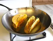 MI TACO STAND - Make Perfect Flat-Bottom Taco Shells by Frying or Air Frying